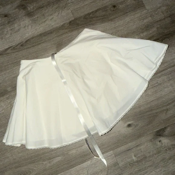 Celia White cotton built in bloomer shorts mini skirt